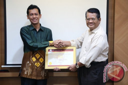RS HADJI BOEJASIN PEROLEH AKREDITASI MADYA