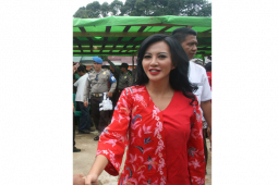Karolin : Saya Menjadi Bupati Untuk Melayani Masyarakat