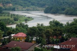 Tim SAR Bojonegoro Evakuasi Mayat Perempuan