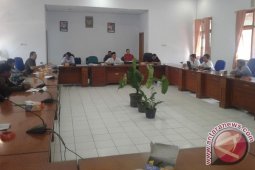 Pelanggan PLN Curup Mengadu Ke DPRD