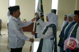 Bupati Kukuhkan Pengurus BKMT Tapsel