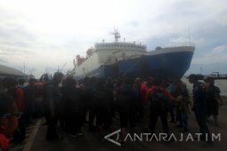Syahbandar Mediasi Tuntutan Penumpang KM Mutiara Sentosa
