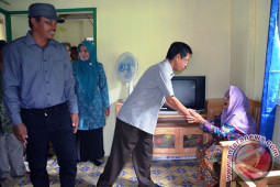 BEDAH RUMAH DI DESA SIMPANG JAYA