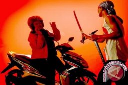 Polisi aAmankan Pelaku Begal Dari Amukan Massa