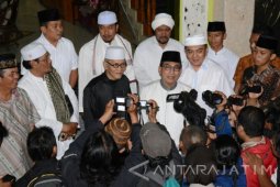 Kapolda Jatim Sowan ke Kiai Miftachul Achyar