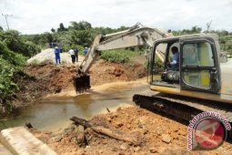 REHAB JEMBATAN PENGUHUBUNG DESA