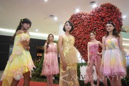 Fashion Busana Valentine