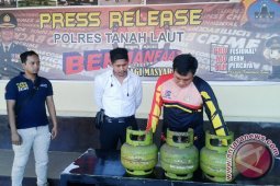 POLRES TANAH LAUT MENGAMANKAN TABUNG GAS LPG