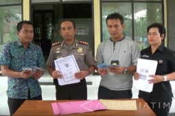 Polisi Tahan Perangkat Desa Terkait Dugaan Pungutan Liar