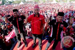 Puluhan ribu pendukung Saifuddin-Juanda hadiri kampanye