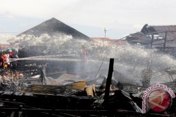 Jembatan Antardesa di Blitar Runtuh