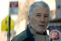 Richard Gere Tuding Trump Kaburkan Makna "Pengungsi & Teroris"