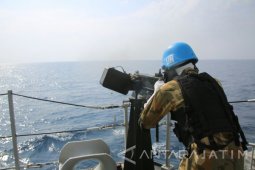 KRI Bung Tomo Berlatih di Zona Barbara