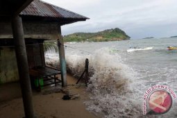 Wilayah Pesisir Gorontalo Utara Diterjang Banjir Rob