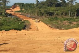 Warga Harapkan Lanjutan Pembangunan Jalan Menuju Dermaga