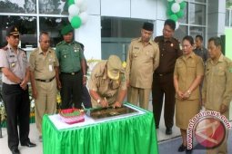 Bupati Ini  Minta Poliklinik RSUD Tingkatkan Pelayanan Kepada Masyarakat