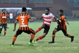 Madura United Lawan Perseru Serui