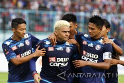 Arema Ungguli PS TNI