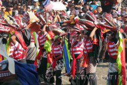 "BSJB" Padukan Kesenian untuk Promosikan Wisata Pantai Payangan (Video)