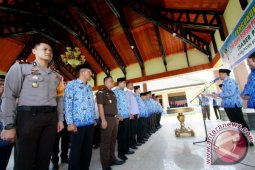Bupati Bone Bolango Kukuhkan Satgas Saber Pungli