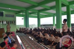 Fadly Nurzal: Narkoba Cara Biadab Hancurkan Bangsa