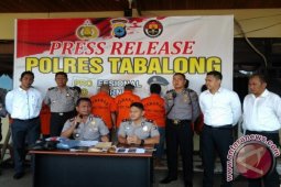 KAPOLRES EKSPOS KASUS PENCURIAN