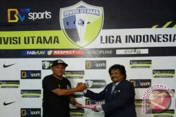 Yoesdinur bangkitkan PSBL Langsa