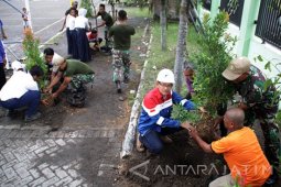 .Pertamina Menanam Pohon