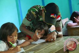 Prajurit Perbatasan Merangkap Guru