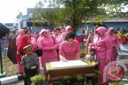Ketua YKB Kalsel  Resmikan  Taman  Lalu Lintas Tabalong