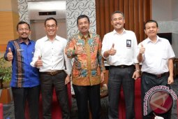 Gubsu Sambut Rencana Pengoperasian Kapal Pembangkit Listrik