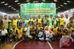 Tim PWI Juara Olahraga Bersama Korem-Pemprov