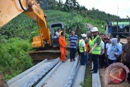 Pemprov Akan Pasang Jembatan "Bailey" Jalan Putus
