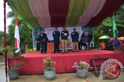 Gubsu Canangkan Gerakan Nabung Sampah