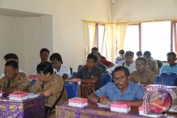 Sosialisasi Pilah dan Pungut Sampah Plastik di Desa Bedulu