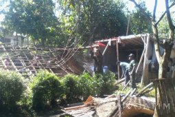 Puting Beliung Rusak Puluhan Rumah di Jember