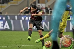 AC Milan hajar Chievo 3-1, Bacca cetak dua gol
