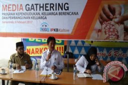 BKKBN Rekomendasikan Usia Pernikahan 21-25 Tahun
