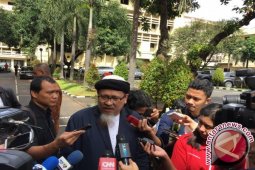 Hakim Tolak Kakak Angkat Ahok Sebagai Saksi