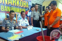 Polresta Banjarmasin Musnahkan 57 Paket Sabu
