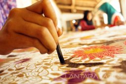 Dilema Perajin Batik Tulungagung