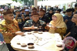 Ratusan Masyarakat Padati Acara "Ngopi Saraosna"