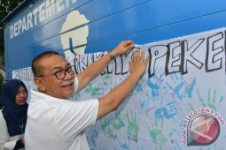 Deddy Mizwar: Bisa Saja Saya Disandingkan Dengan Emil