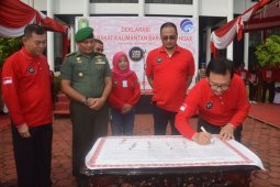 Wagub Kalbar Ajak Masyarakat Perangi "Hoax"