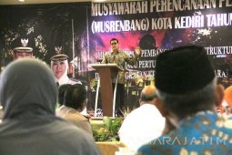 Wali Kota Tegaskan Pembangunan Kediri Berdasarkan Kebutuhan Warga
