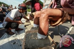 Peserta Aksi Semen Kaki Depan Istana Meninggal