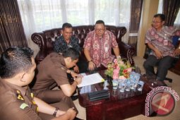 Paser Hibahkan Gedung Islamic Center Kepada Kejari
