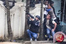 Polisi Geledah Rumah Istri Terduga Teroris Cilegon