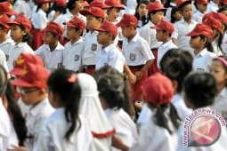 Bebby : Pemerintah Perlu Kaji Kesiapan Permendikbud No 17/2017
