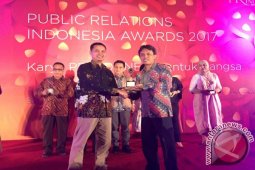 Humas Jabar Raih Empat Penghargaan PRIA 2017